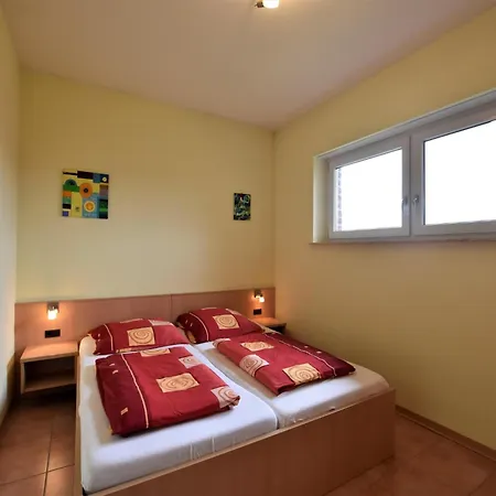 Spacious Home, * Zierow