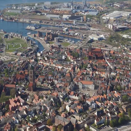 Spacious Home, * Циров